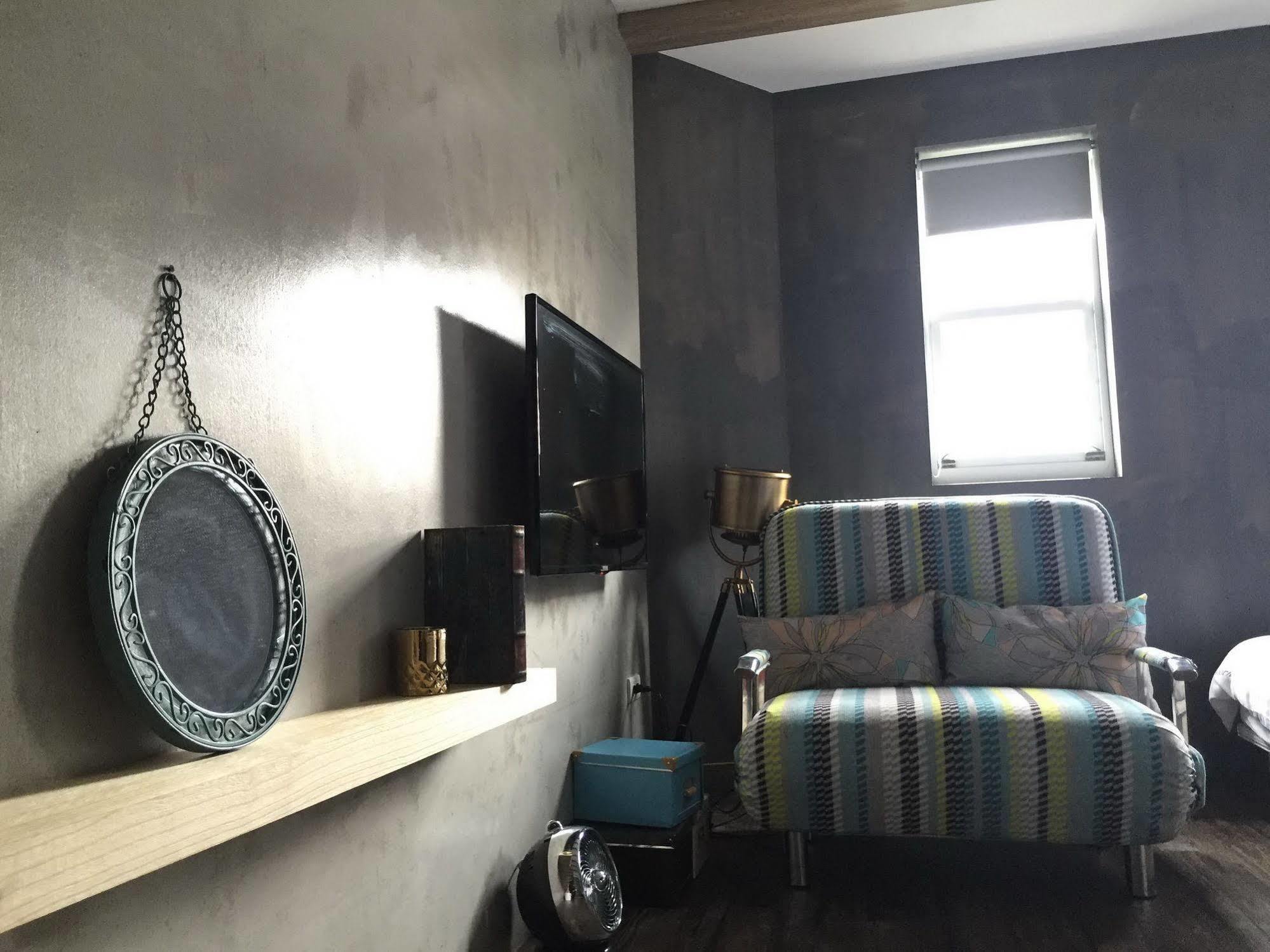 Kaohsiung Giethoorn Apartment Bagian luar foto