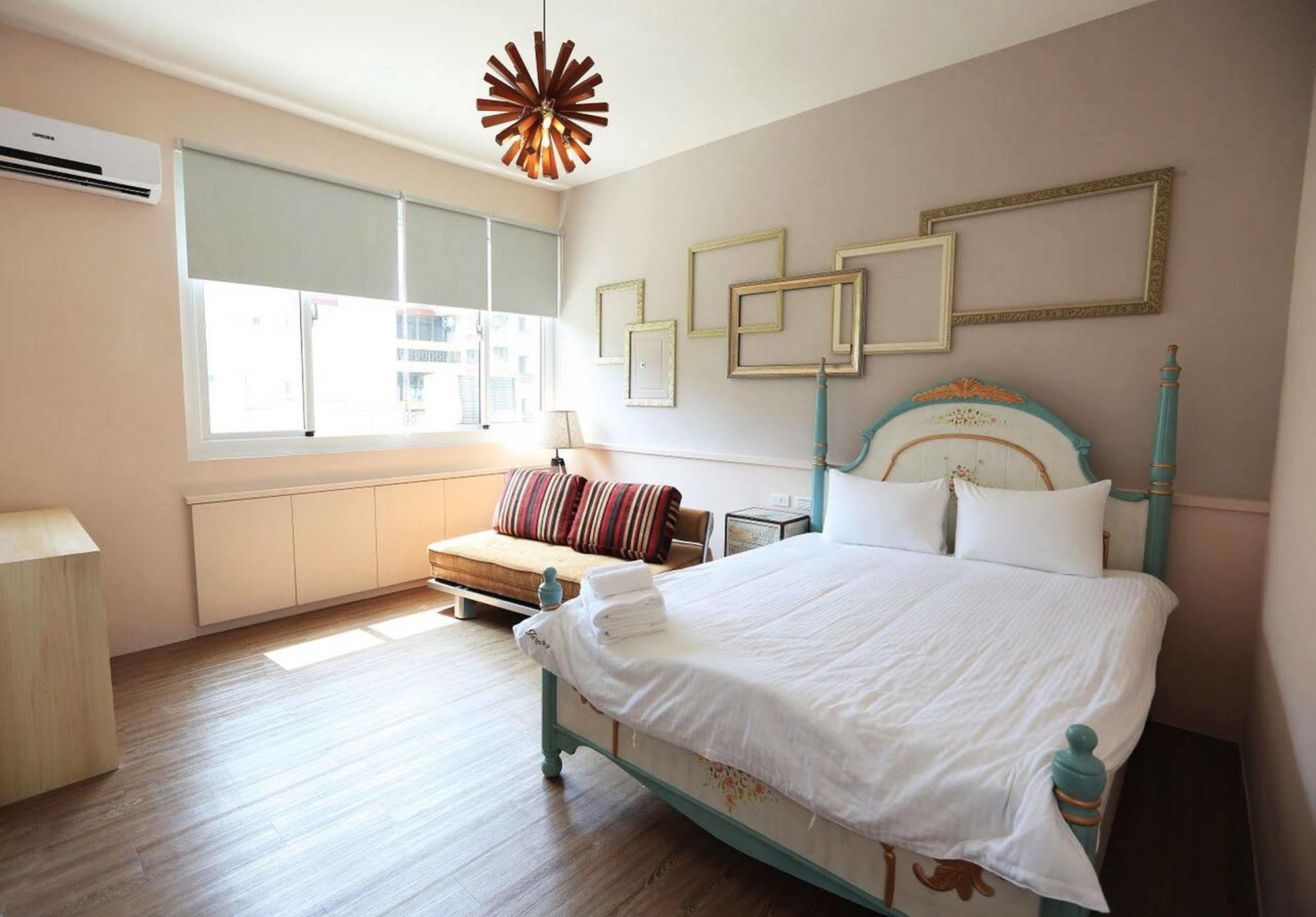 Kaohsiung Giethoorn Apartment Bagian luar foto